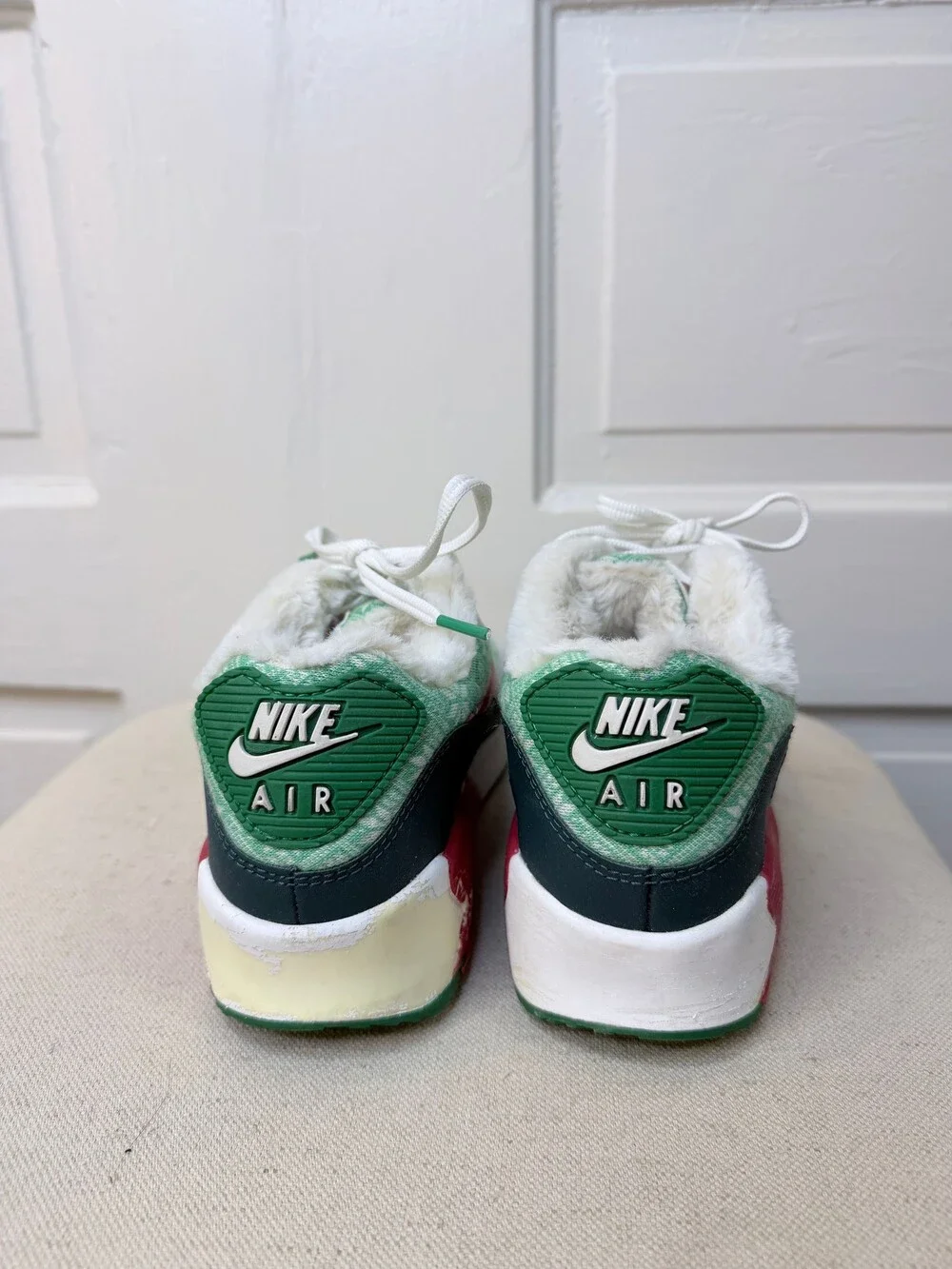 Nike Christmas Sweater DC1621-100 Shoes Size 5Y